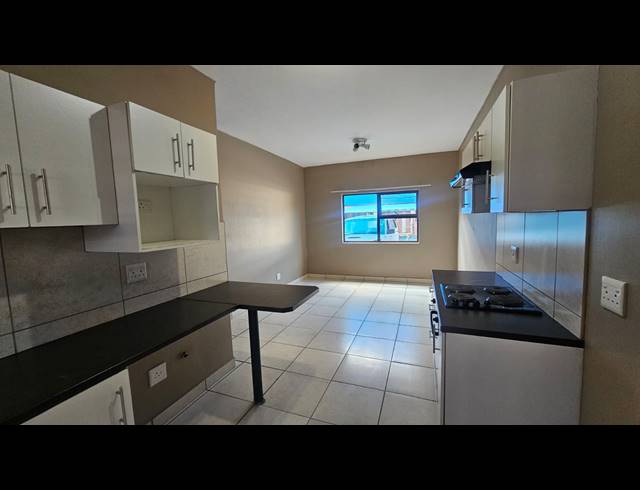 2 BEDROOM APARTMENT TO LET IN FAIRVIEW